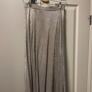 Massimo Dutti crinkle pull on skirt, size small NWT